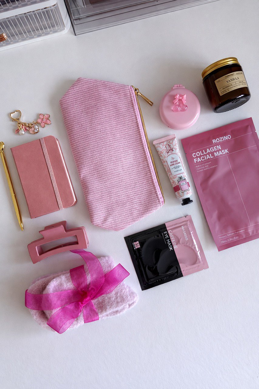 Pink Self Care Gift Box, Women's Relaxation Spa Set, Cozy Luxury Items