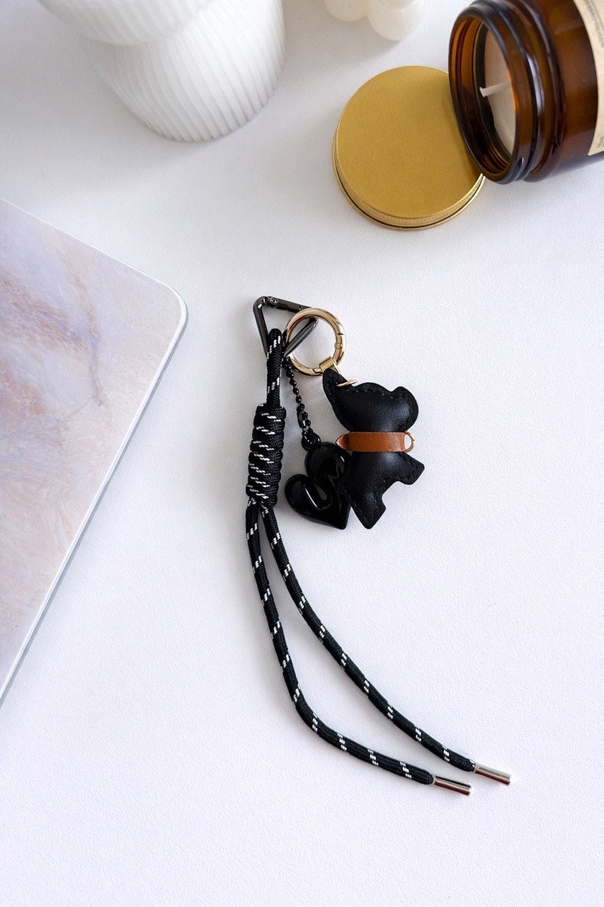 Black Dog Bag Charm with Heart – Cute Keychain for Handbags | Aesthetic Bag Accessory
