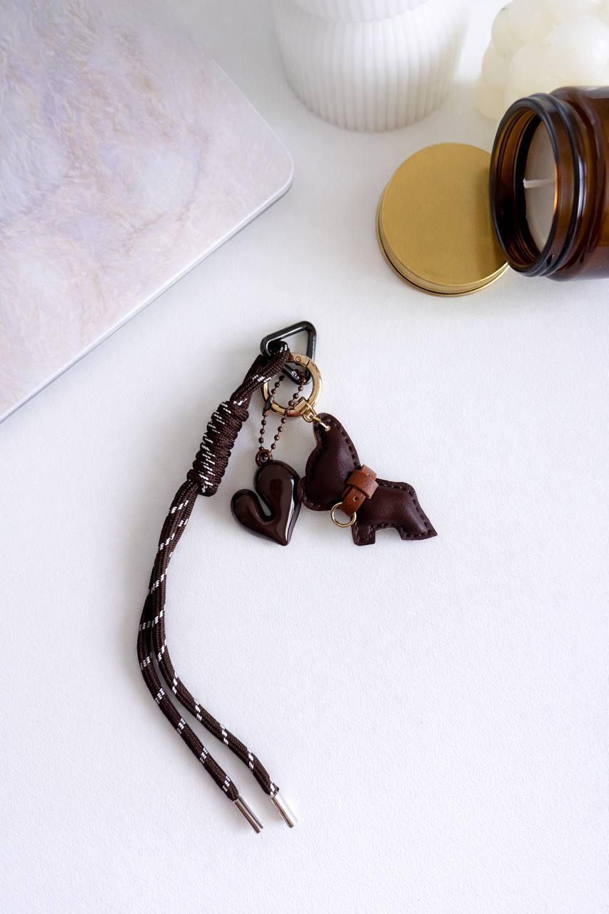 Black Dog Bag Charm with Heart – Cute Keychain for Handbags | Aesthetic Bag Accessory